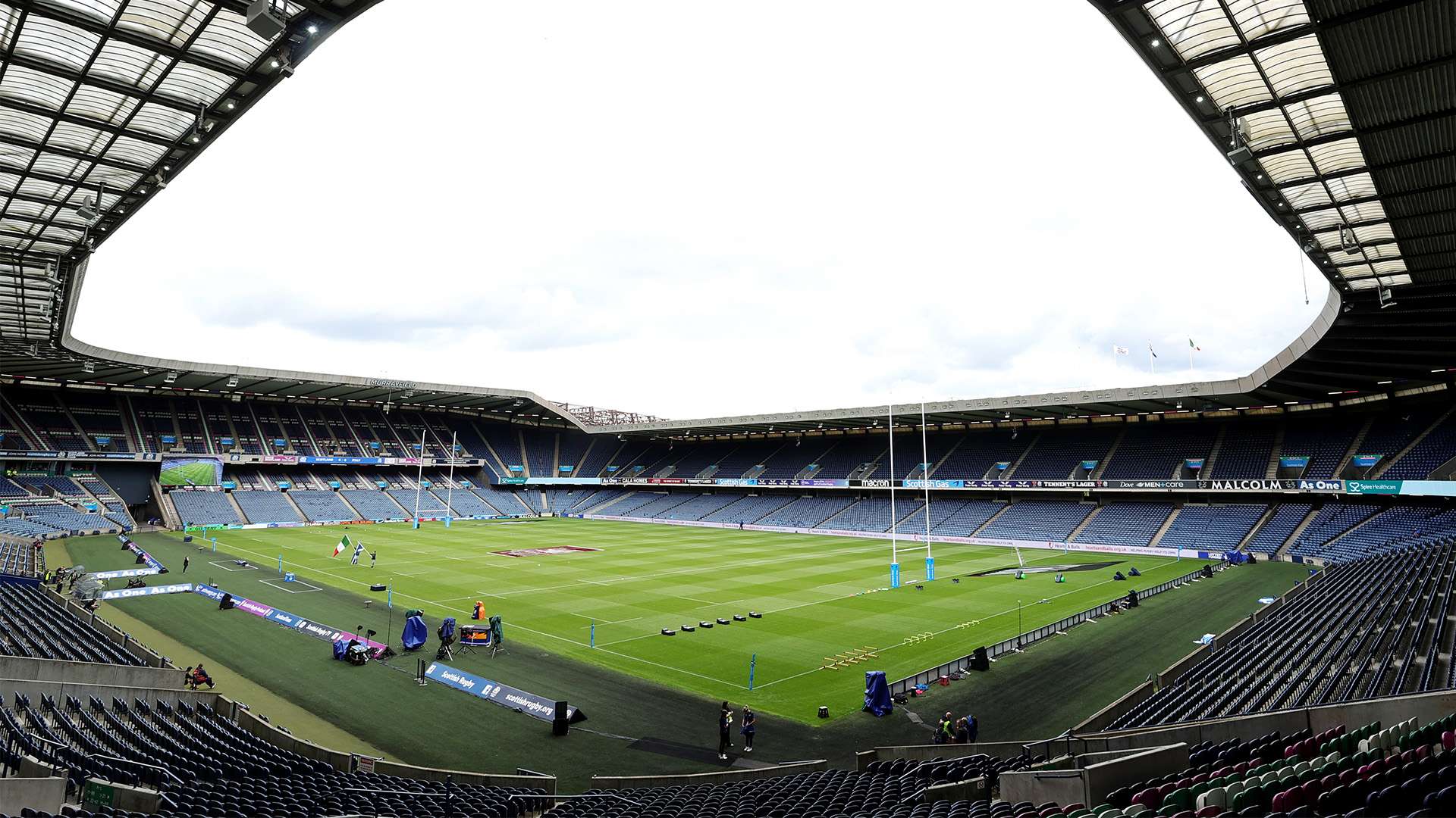 牌建设的举 牌建设的举